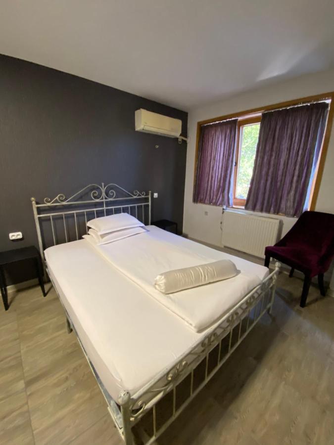 Family Hotel Amor รูเซ ภายนอก รูปภาพ