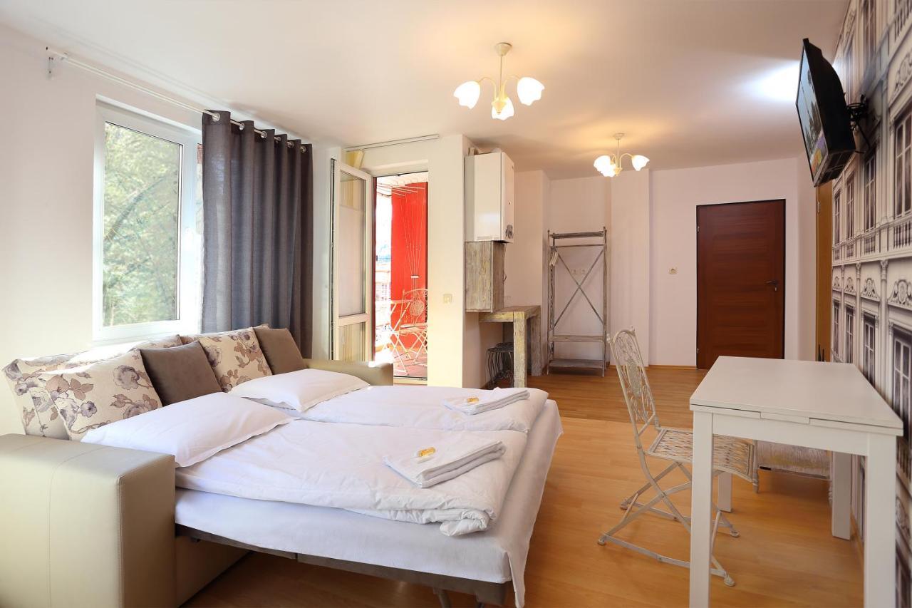 Family Hotel Amor รูเซ ภายนอก รูปภาพ