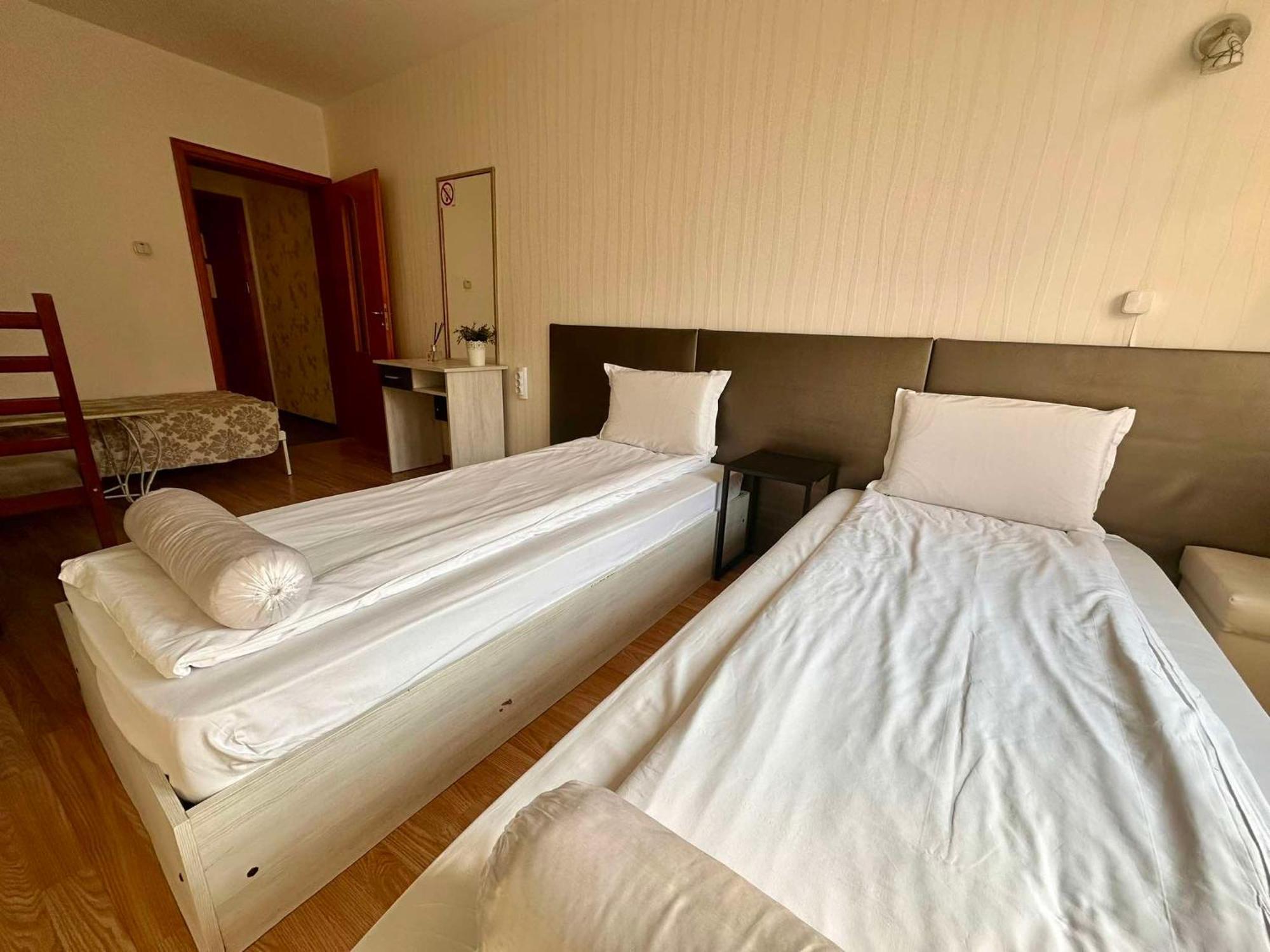 Family Hotel Amor รูเซ ภายนอก รูปภาพ